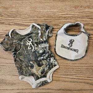 Browning Camo 9 month onesie and OS bib